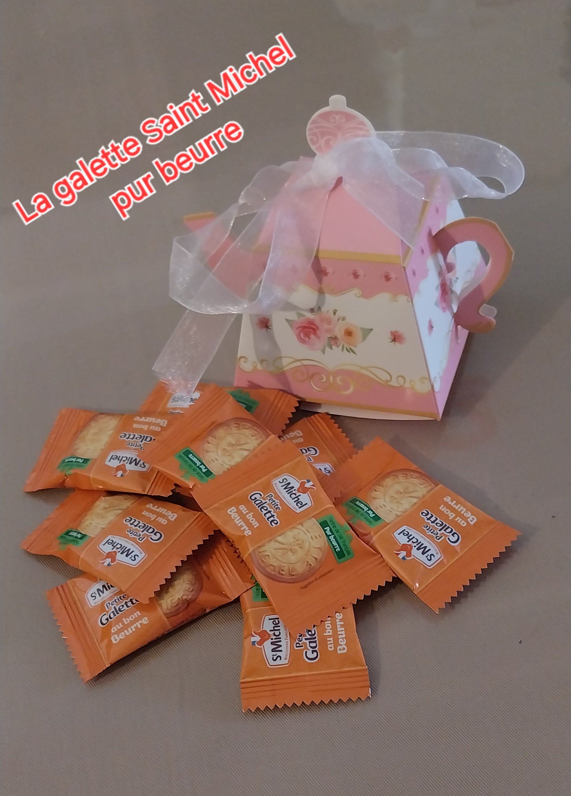 La théière croustillante – Assortiment de Biscuits Premium